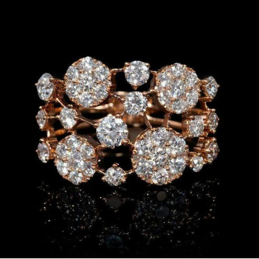 エレガントなヴィンテージリング 輝くロゼ色の