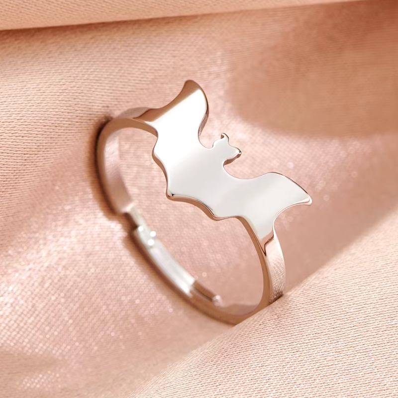 魅力的なゴシックコウモリハロウィンリング - 脱アレルギー925スターリングシルバー製、上品なメッキ付き