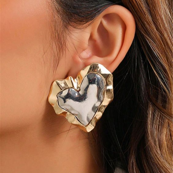 エレガントなハートイヤリング 高級ゴールドとシルバー製