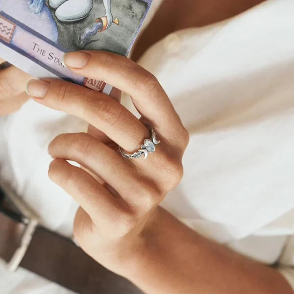 ダブルムーンストーンエレガントリング