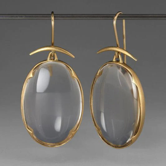 魅力的なヴィンテージクリスタルイヤリング、上品なゴールドアクセント付き