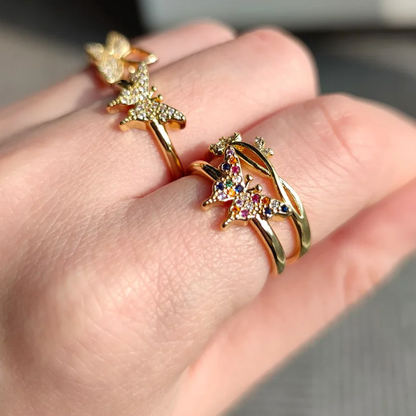 エレガントな調節可能なバタフライリング、きらめくジルコニア付き、18金メッキ