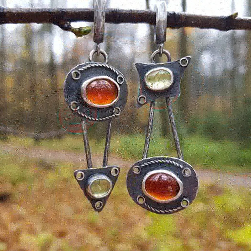 ビンテージクリスタルデザインの機械式イヤリング