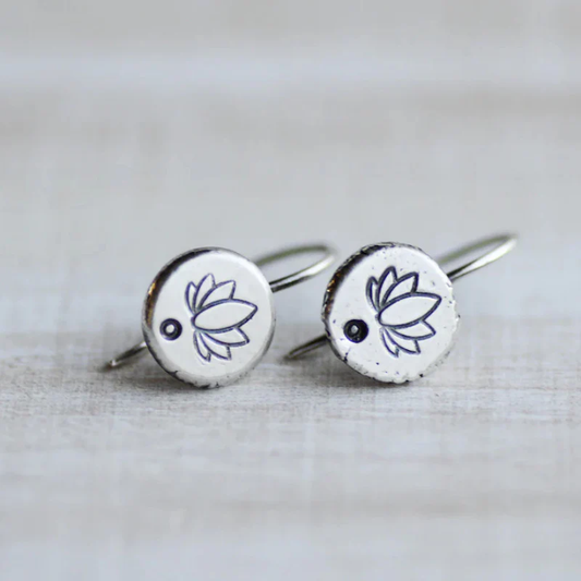 エレガントなヴィンテージシルバーイヤリング、やさしい丸み付き